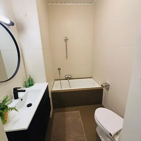 Apartamento Stylish 2 Bedroom St Hanshaugen Near Grunerlokka Oslo