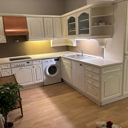 Stylish 2 Bedroom St Hanshaugen Near Grunerlokka * Oslo