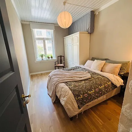 Apartamento Stylish 2 Bedroom St Hanshaugen Near Grunerlokka Oslo